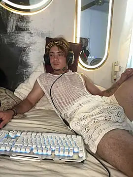 AngelLatinBoy webcam