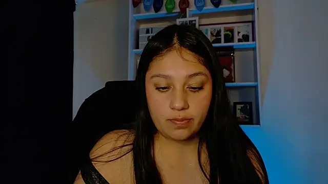 KOREN_JALAA live cam on StripChat
