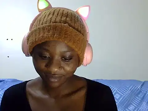 sweet_caci live cam on StripChat