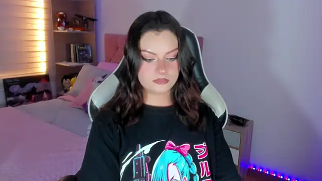 OphelianaRose33 webcam