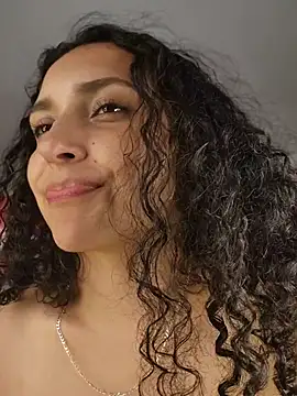 Lucy_Marin webcam