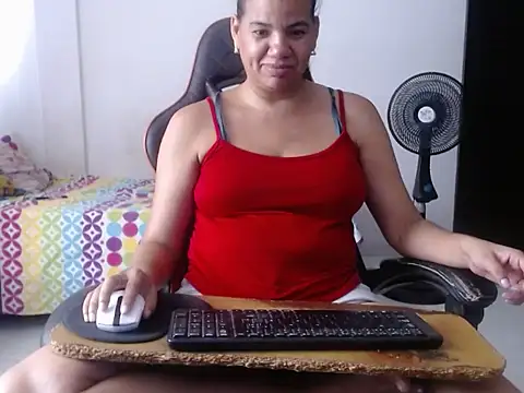 Adriana_0312 webcam