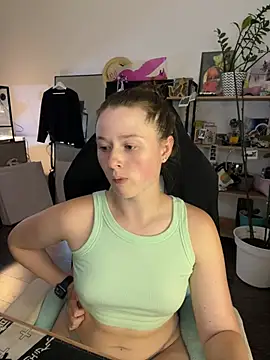 sweetest_pie live cam on StripChat