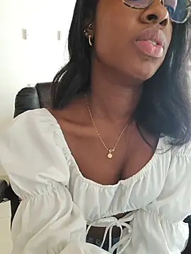 Im_Camila__ webcam
