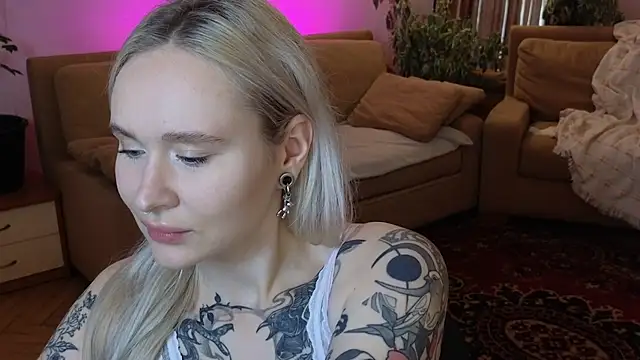 m1lless live webcam