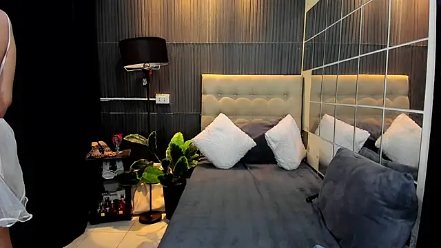 delightfulprincessts webcam