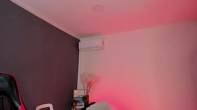 Handsomeboyss19 webcam