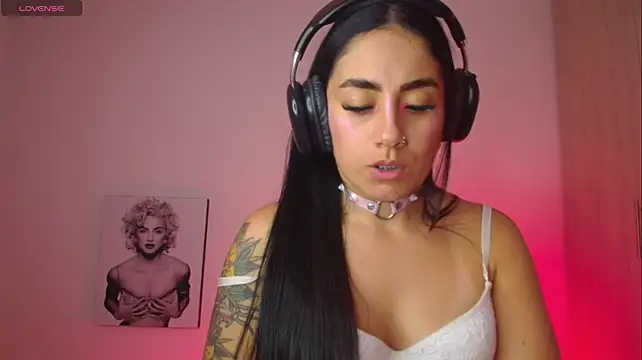 Millie_bobby webcam