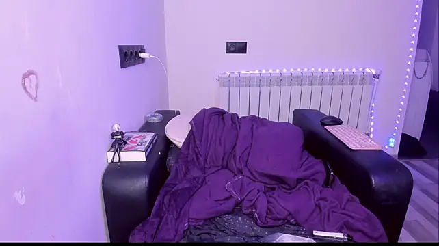 Модель: Lyricca