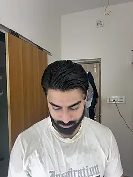 Royalboy_03's live cam