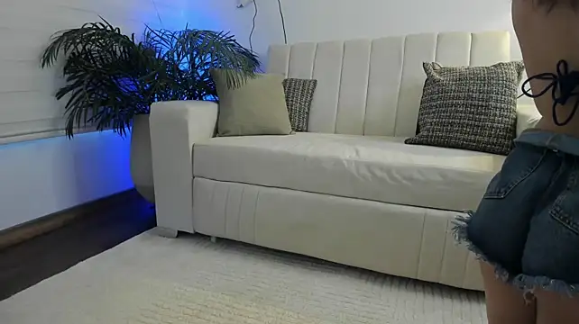 Ori_valentina webcam