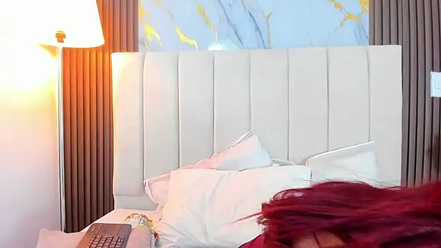 Victoria_Guzman webcam