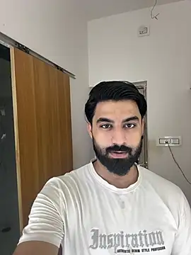 Royalboy_03's live cam
