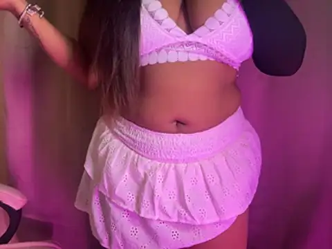 Its_cherry_magic webcam