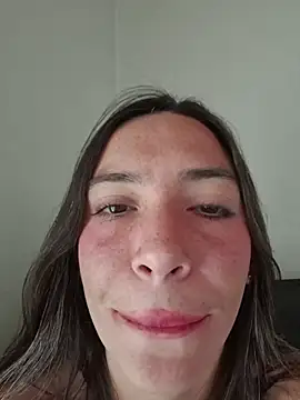 loveuu-bae webcam