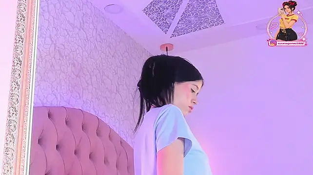saraa_joness_ webcam