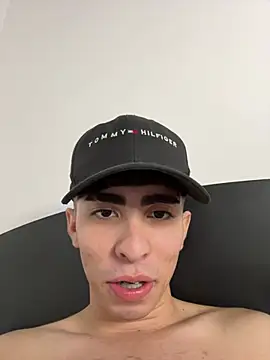 michaell_twinkk webcam