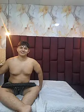 ParejaCurvy20 webcam