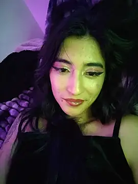Tahara_Romanov_ live cam on StripChat