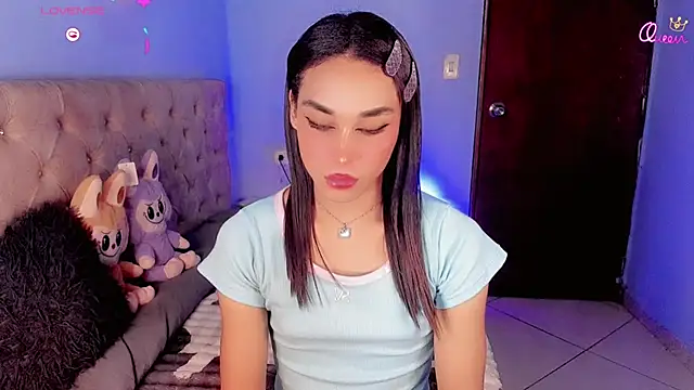SWEETT_KYLIE live cam on StripChat