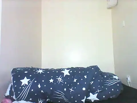 Hornysoul02 live cam on StripChat