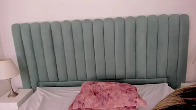 kimjonnes01 webcam