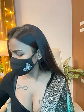 its_ur_flora live cam on StripChat