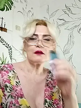Catty_Lady live cam on StripChat