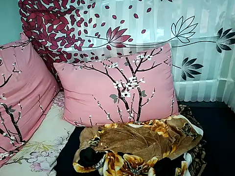 Sweet_Gera21 live cam on StripChat