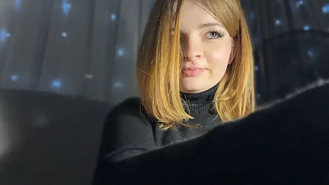 Elirya live cam on StripChat