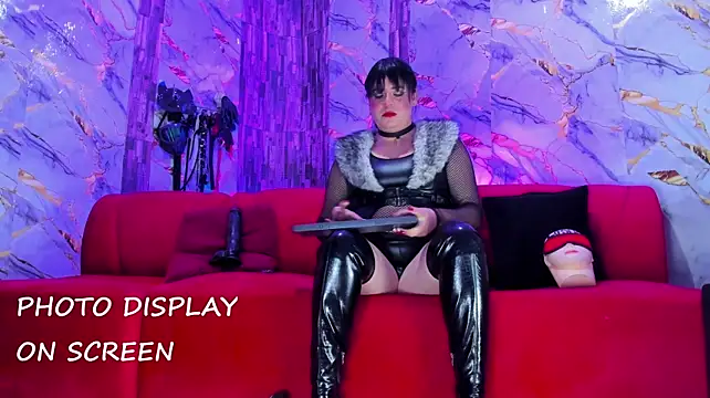 KatrinaStone live cam on StripChat