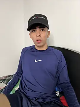 michaell_twinkk webcam