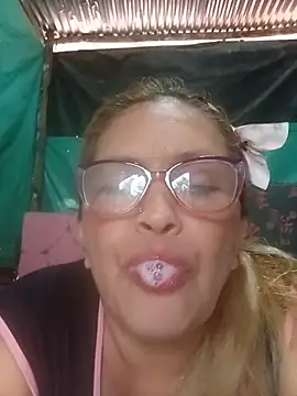 MOTHER_AND_SON09
