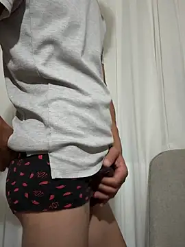 Yanlizkurt09 live sex cam