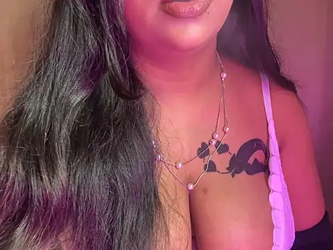 Its_cherry_magic live webcam