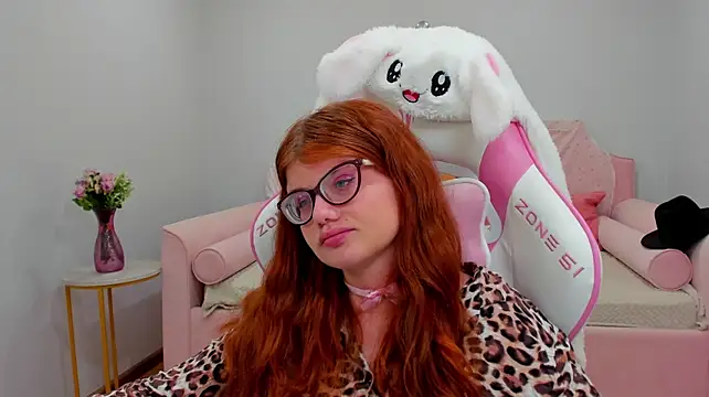 ChloeHalses webcam