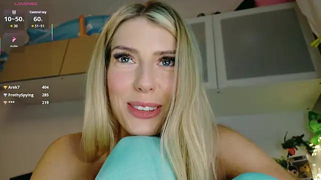SoniaXOXO webcam