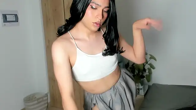 naomimoore828 webcam