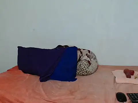 Feathergal69_ webcam