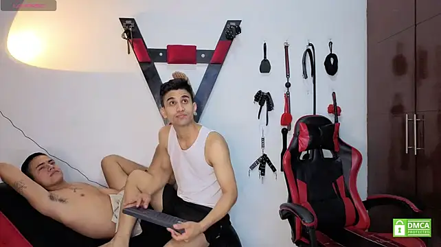 EliteBoysLive webcam