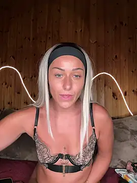petrouchkaaa_