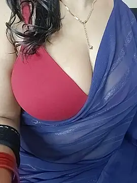 _in_v_a_n_i_ll_a live cam on StripChat