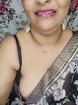 Love_me_7 live cam on StripChat