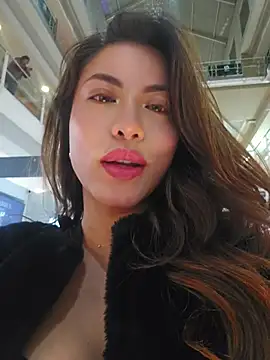 Karen_San_Miguel live cam on StripChat