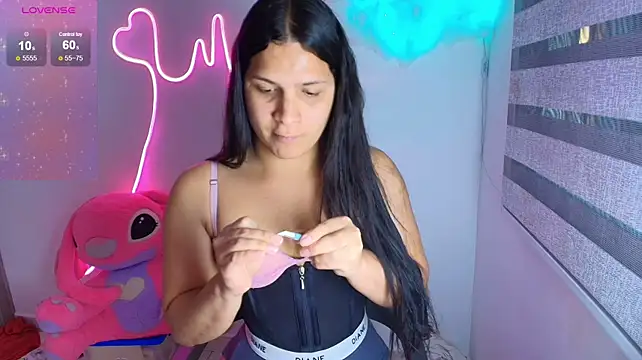 alys_love live cam on StripChat