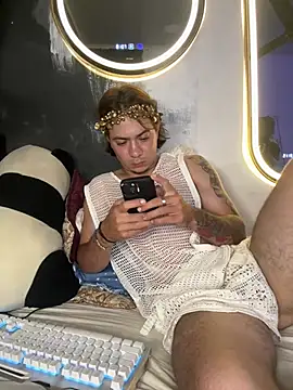 AngelLatinBoy webcam