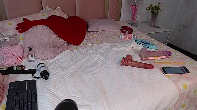 Paulette_roux webcam
