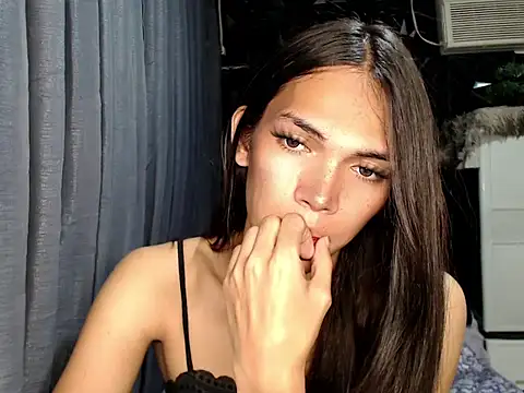 GORGEOUS_CARMEE webcam
