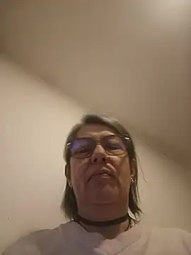 nocturnewhisper webcam