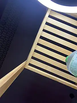 ItsNina_ webcam